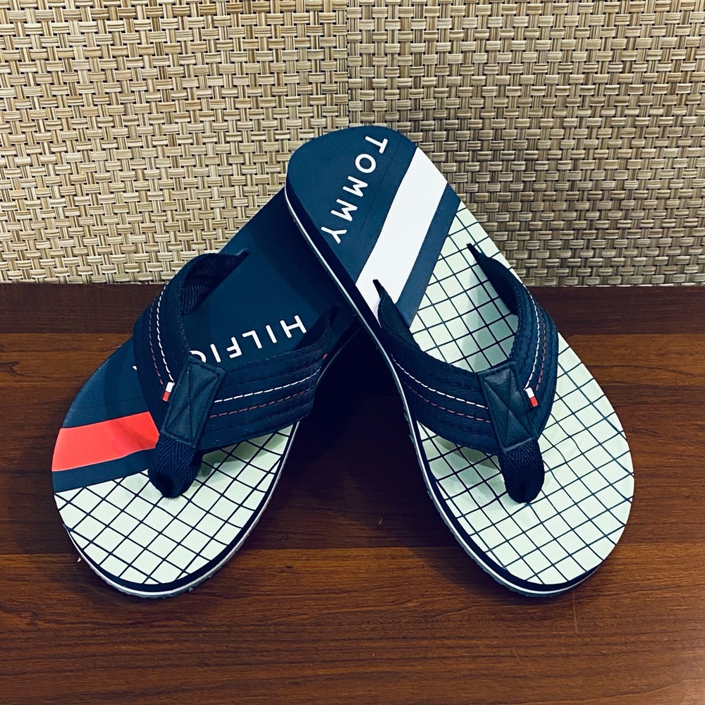 ๐10xHP๐Tommy Hilfiger Dre Navy Logo Flip Flops - Picture 2 of 10